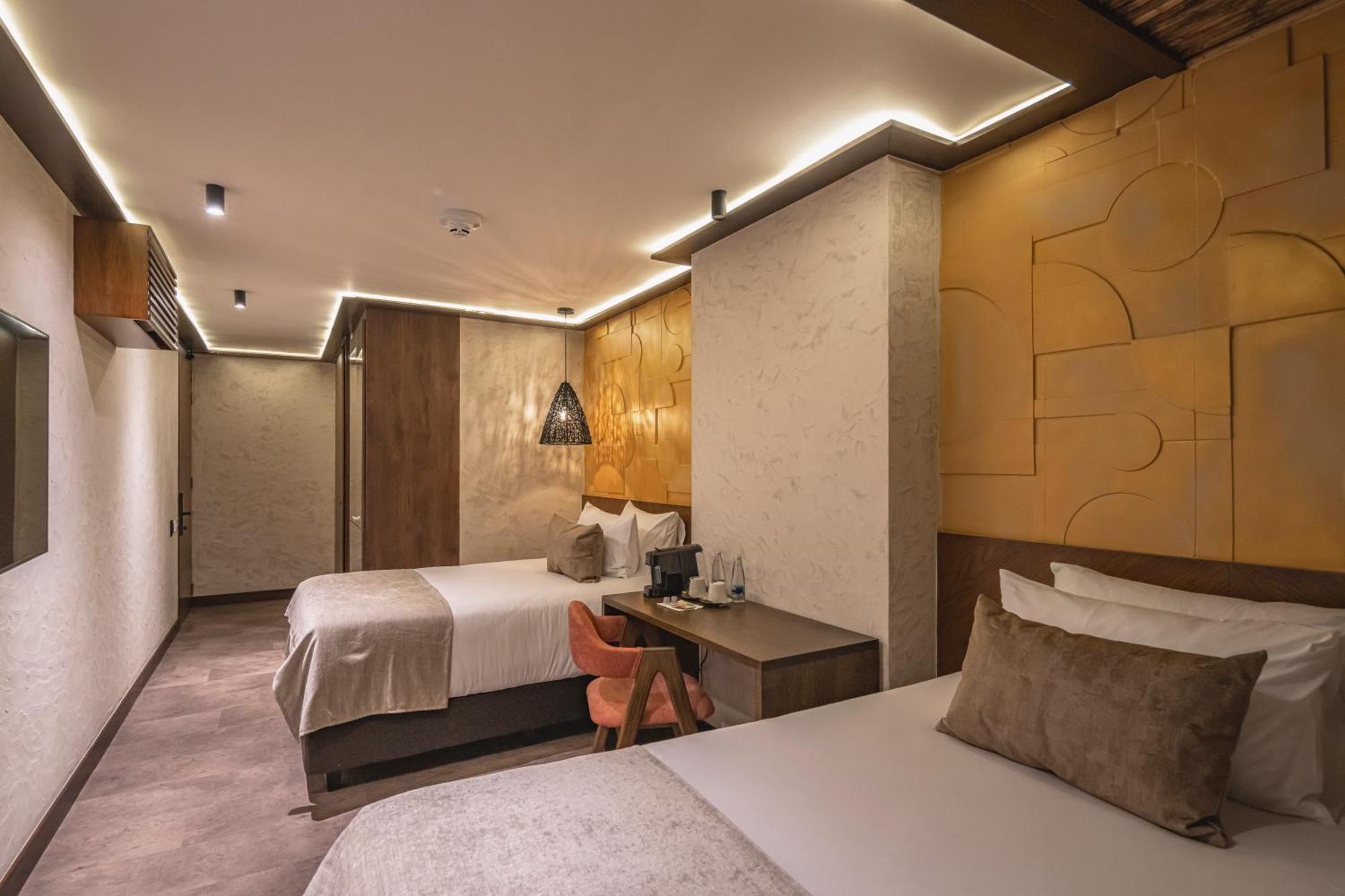 Golden Valley Hotel 麦德林 外观 照片