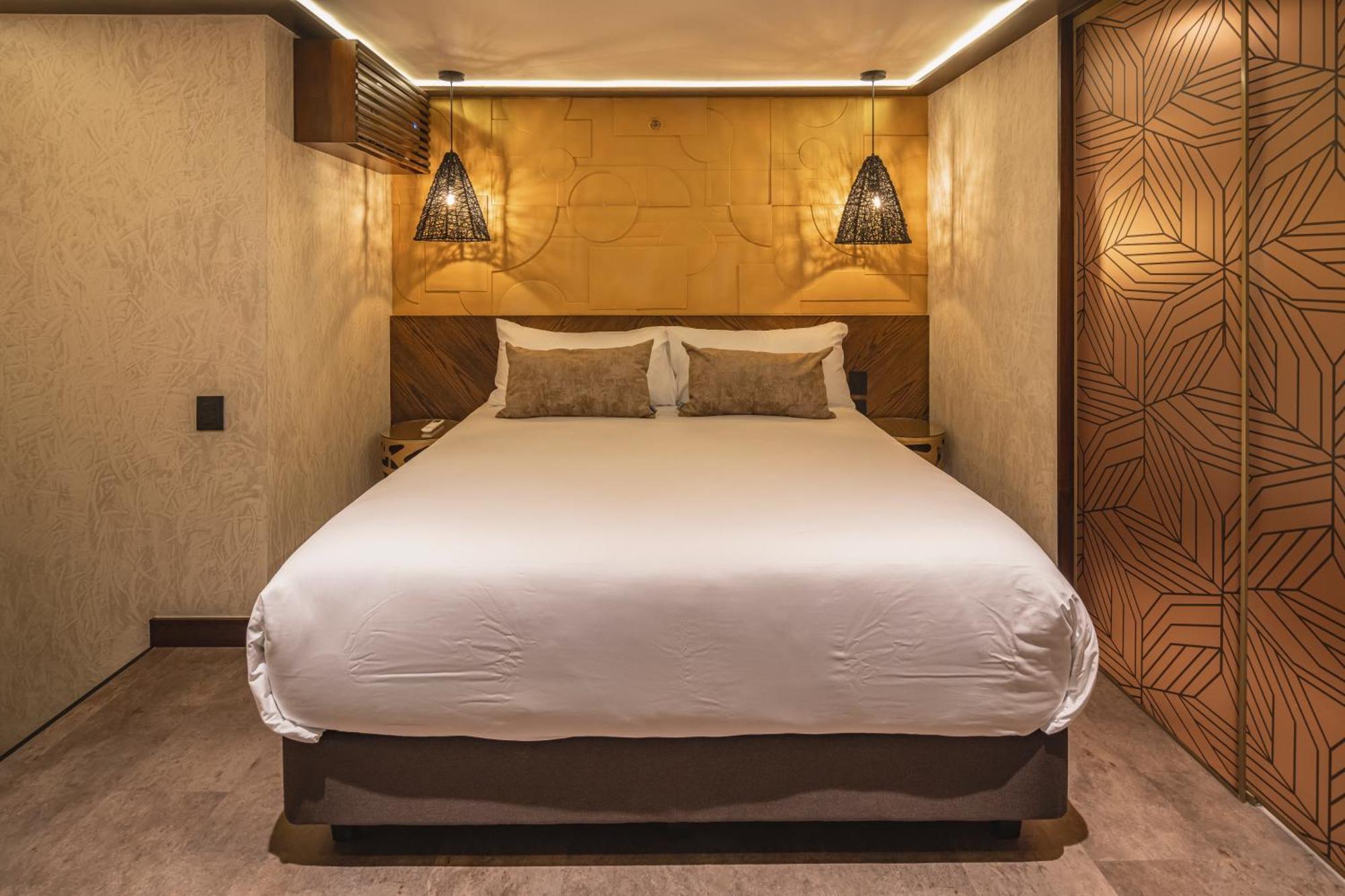 Golden Valley Hotel 麦德林 外观 照片