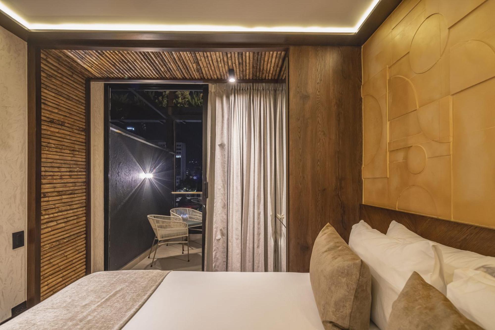 Golden Valley Hotel 麦德林 外观 照片