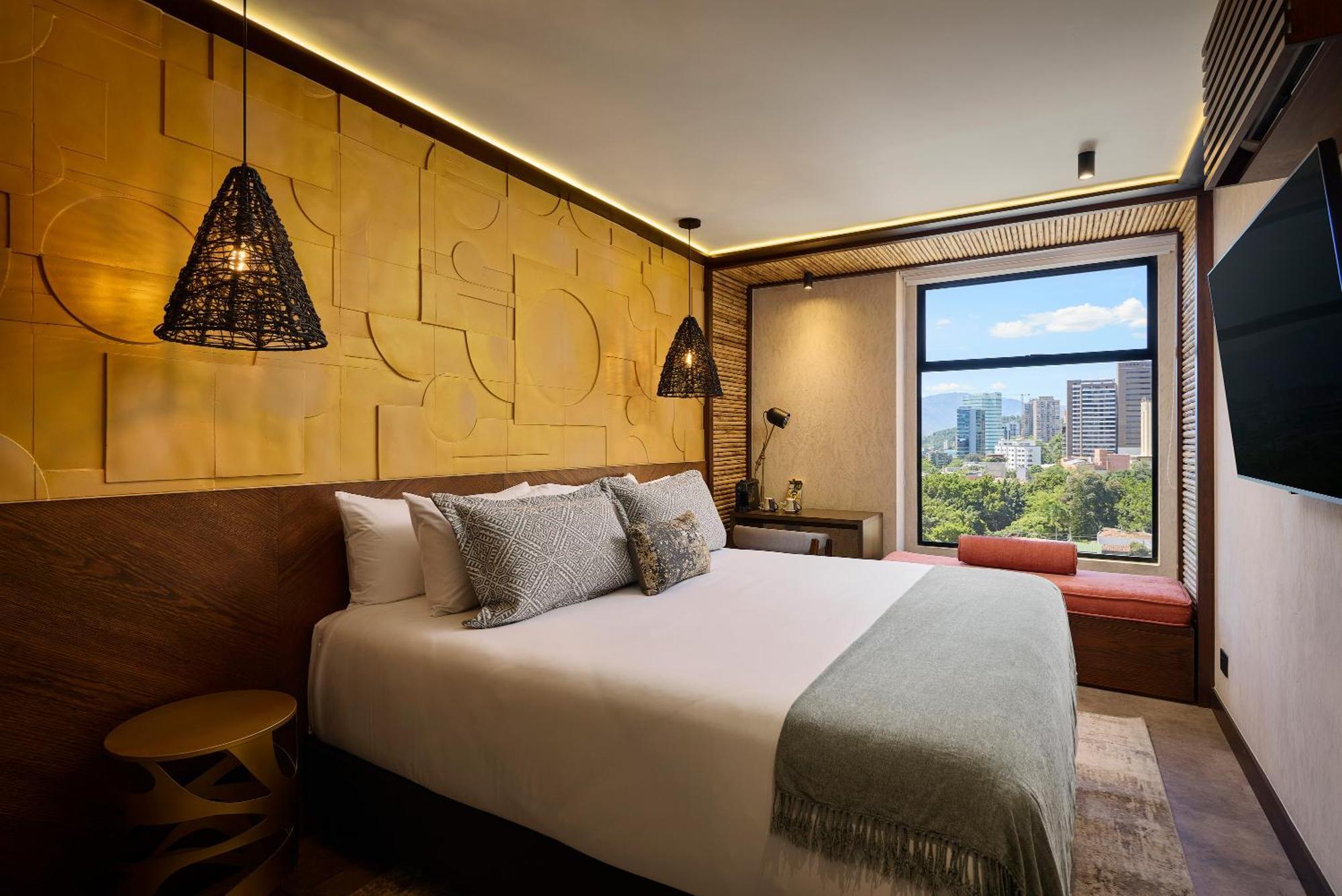 Golden Valley Hotel 麦德林 外观 照片