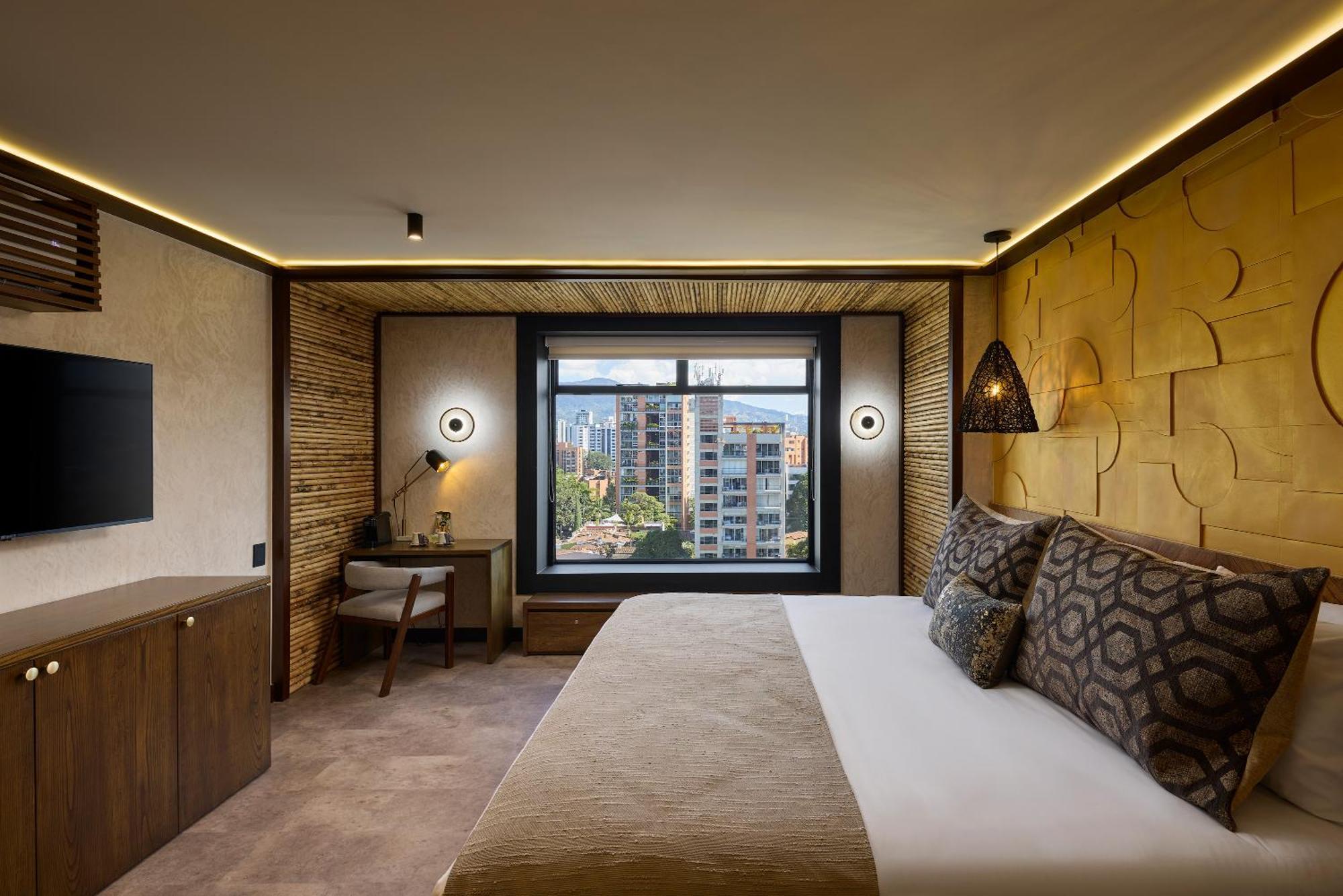 Golden Valley Hotel 麦德林 外观 照片