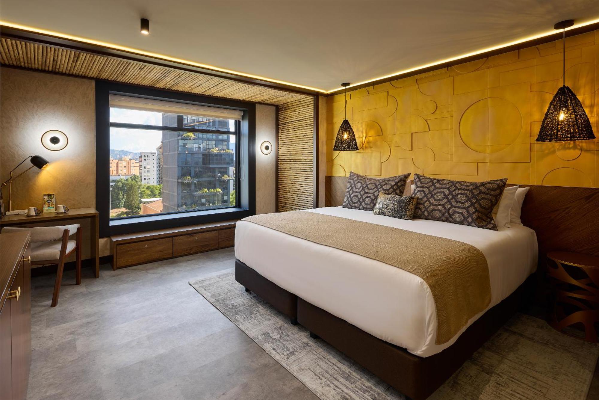Golden Valley Hotel 麦德林 外观 照片