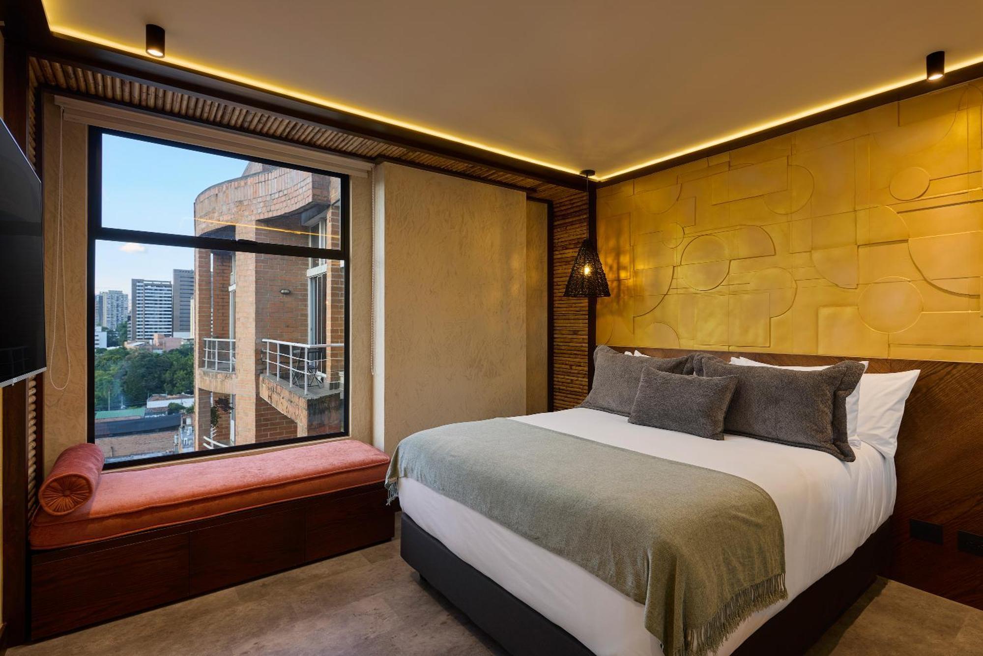 Golden Valley Hotel 麦德林 外观 照片